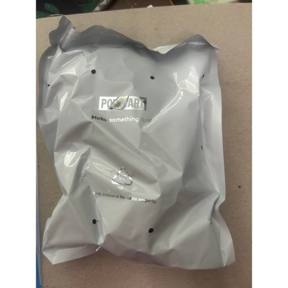 POP MART CRYBABY Crying Again Blind Box Plush Card Holder - Picture 2 of 9